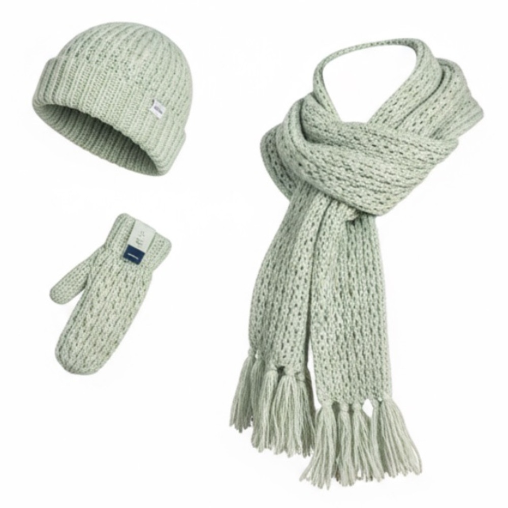 NWT Hand knitted bundle up winter bundle